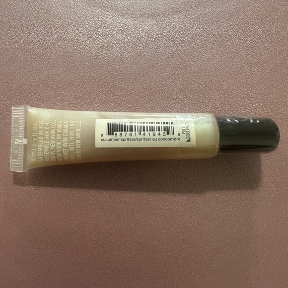 New sealed Avon Crave lip gloss Cucumber Spritzer. - Picture 4 of 4